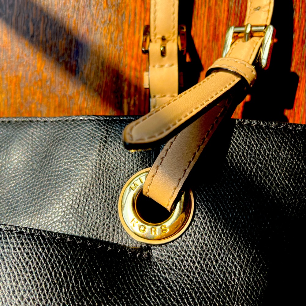 Michael Kors two-tone shoulder bag
